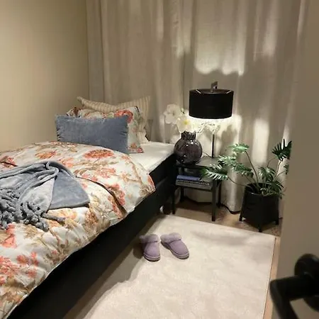 Modern With 3 Bedrooms And Parking